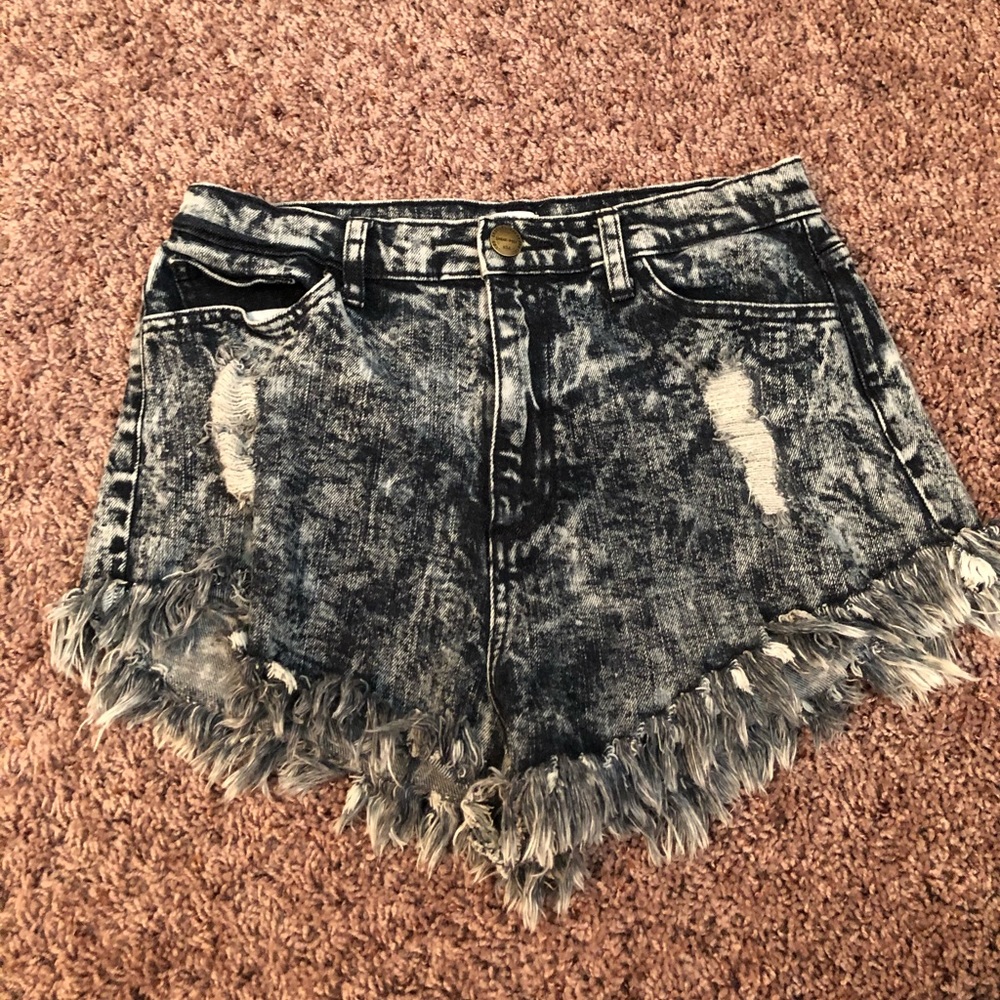 Sneak Peek Hi-Rise Acid-Washed Shorts